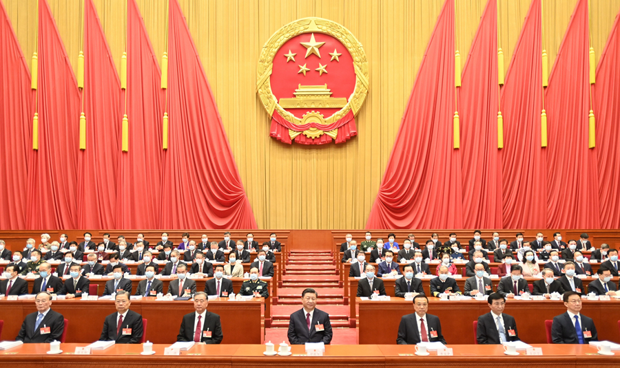 3月5日，第十三届全国人民代表大会第四次会议在北京人民大会堂开幕。党和国家领导人习近平、李克强、汪洋、王沪宁、赵乐际、韩正、王岐山等出席，栗战书主持大会。 新华社记者 李学仁 摄